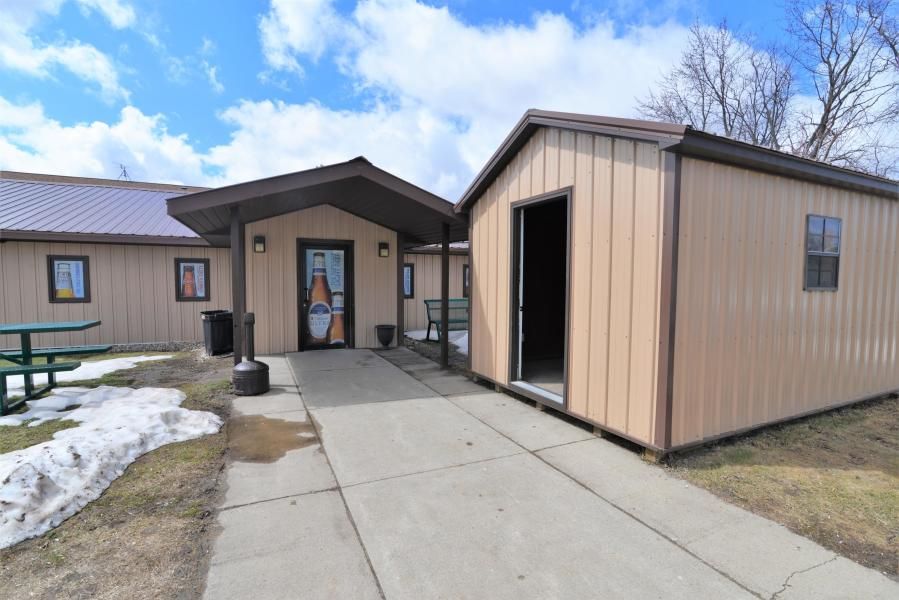 Toronto Café and Lounge: 485 Main Ave, Toronto, SD 57268